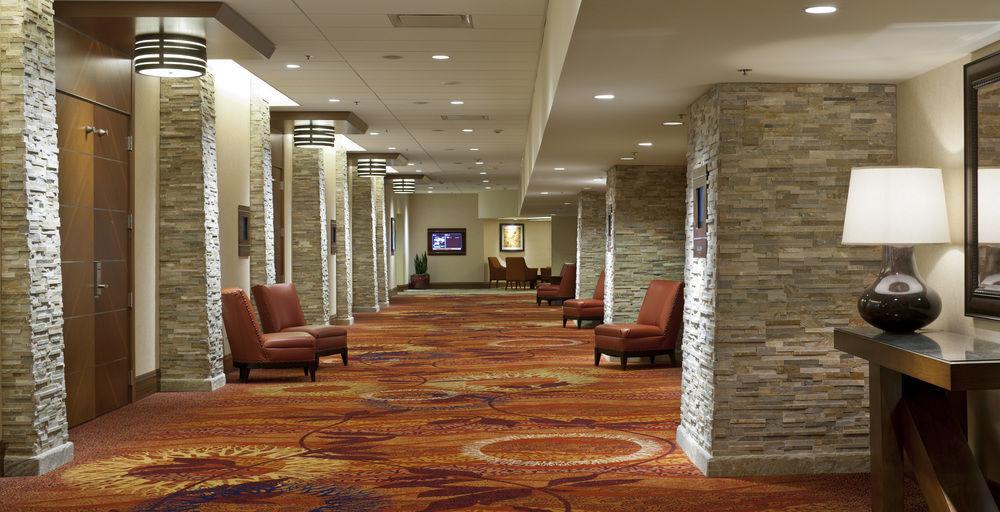 Отель Seattle Airport Marriott Ситак Экстерьер фото