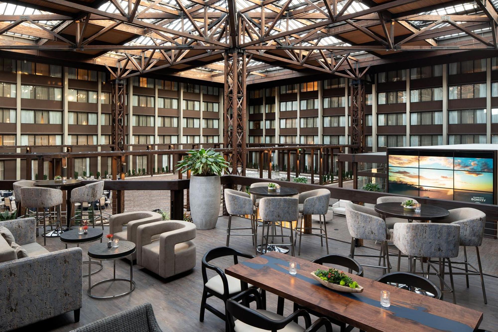 Отель Seattle Airport Marriott Ситак Экстерьер фото